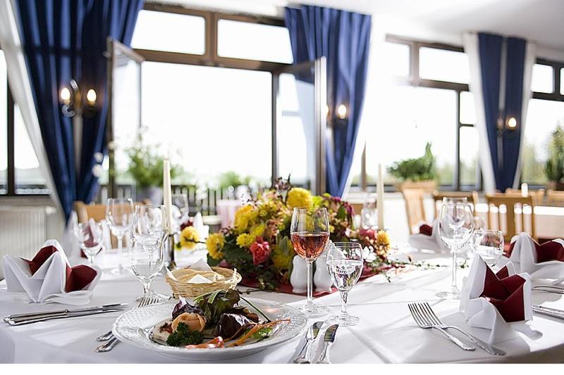 Burghotel 施托尔彭 外观 照片