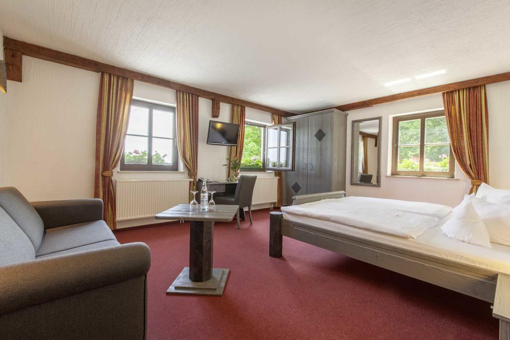 Burghotel 施托尔彭 外观 照片