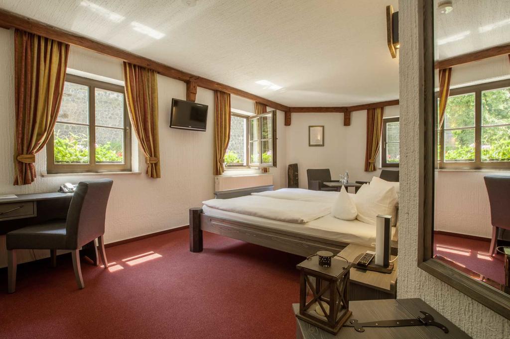 Burghotel 施托尔彭 外观 照片